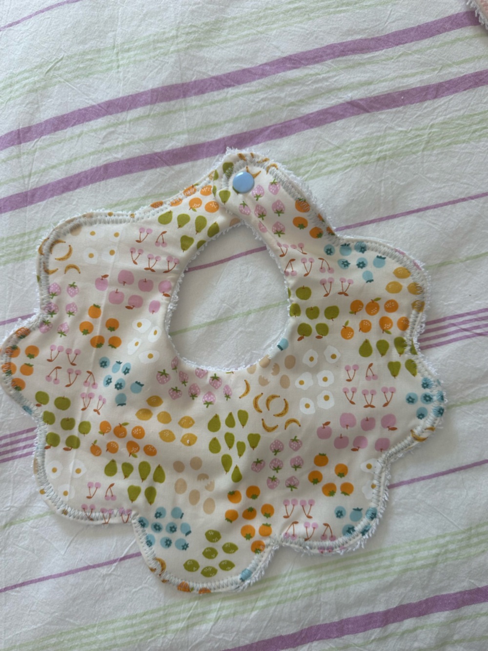Floral Fruit Print Scalloped Baby Bib